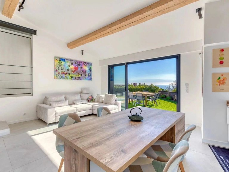 Villa for Sale in La Croix Valmer, St. Tropez, Grimaud Area 3