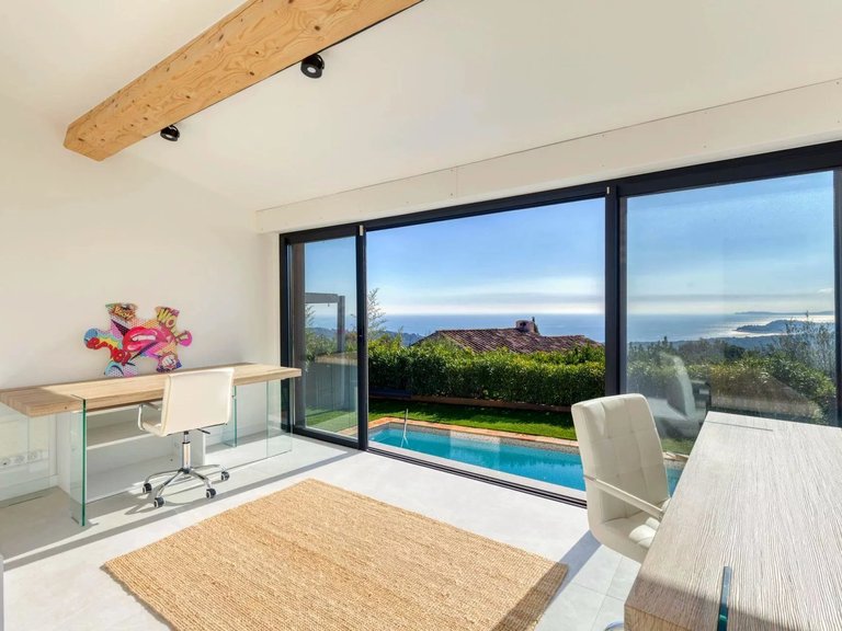 Villa for Sale in La Croix Valmer, St. Tropez, Grimaud Area 4
