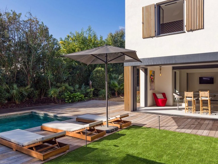 Villa for Sale in La Croix Valmer, St. Tropez, Grimaud Area 5