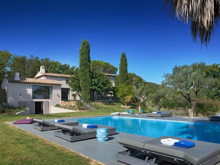 Villa for Sale in Gassin, St. Tropez, Grimaud Area 2
