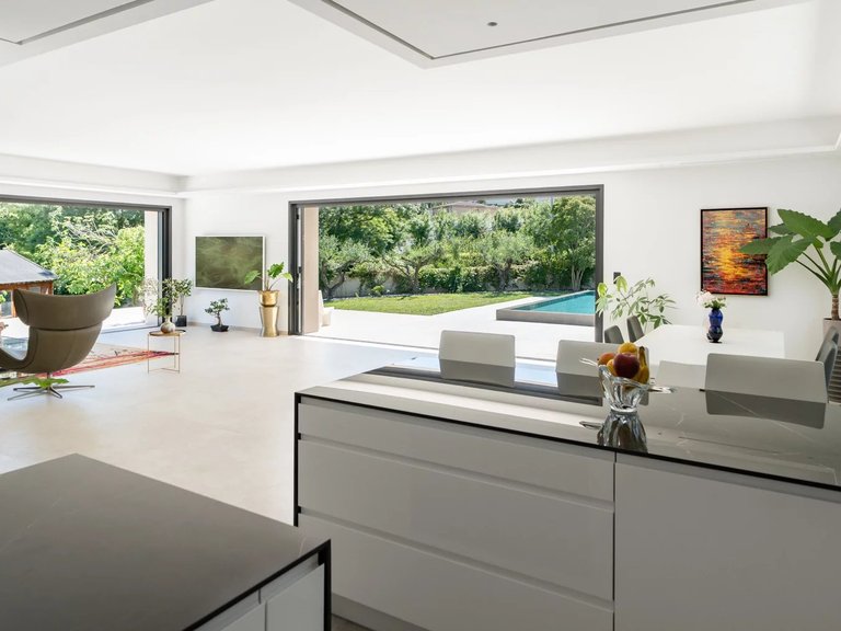 Villa for Sale in Valbonne, Mougins, Valbonne, Grasse Area 5