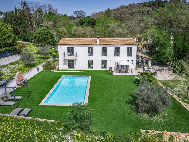 Villa for Sale in Chateauneuf Grasse, Mougins, Valbonne, Grasse Area 4