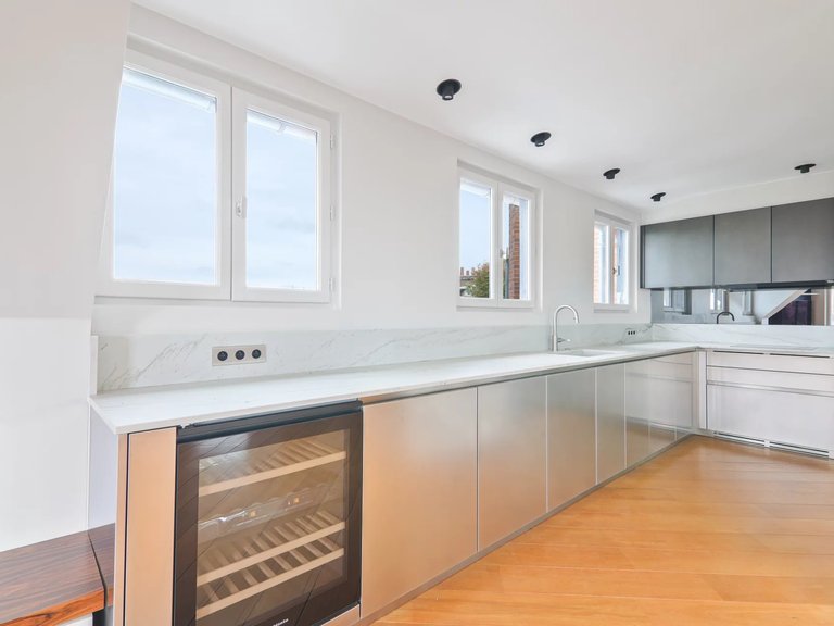 Apartment for Sale in 7th (invalides, Eiffel Tower, Orsay), Paris Left Bank (5th,6th & 7th ) 8