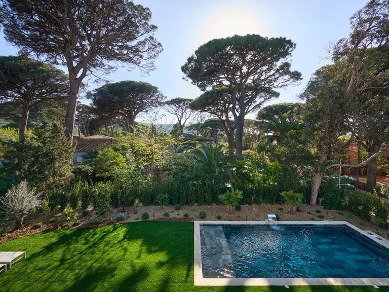 Villa for Sale in Saint Tropez, St. Tropez, Grimaud Area 2