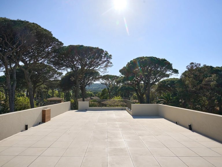 Villa for Sale in Saint Tropez, St. Tropez, Grimaud Area 4