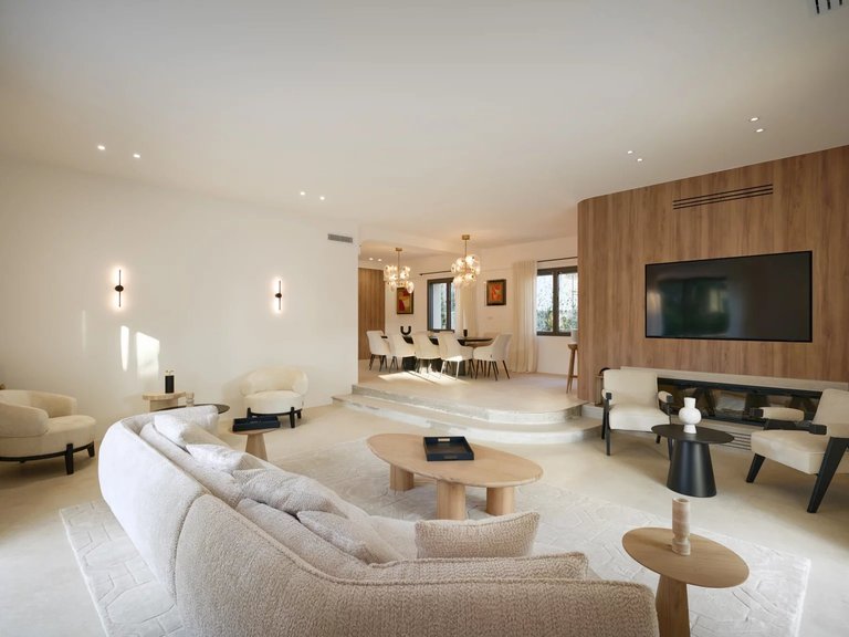Villa for Sale in Saint Tropez, St. Tropez, Grimaud Area 5