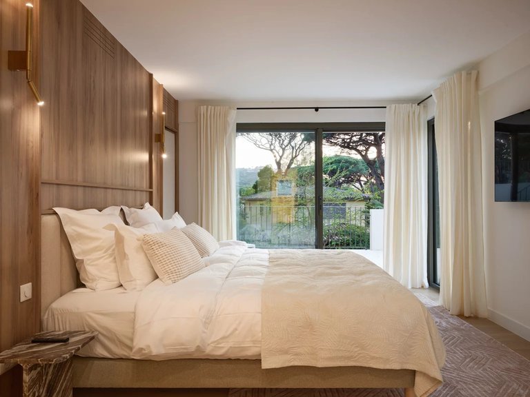 Villa for Sale in Saint Tropez, St. Tropez, Grimaud Area 9