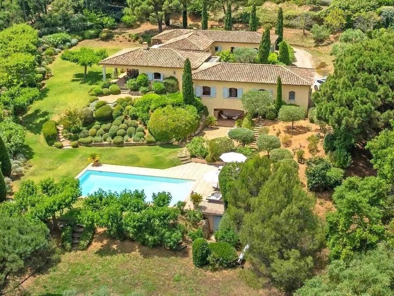 Villa for Sale in La Croix Valmer, St. Tropez, Grimaud Area 4