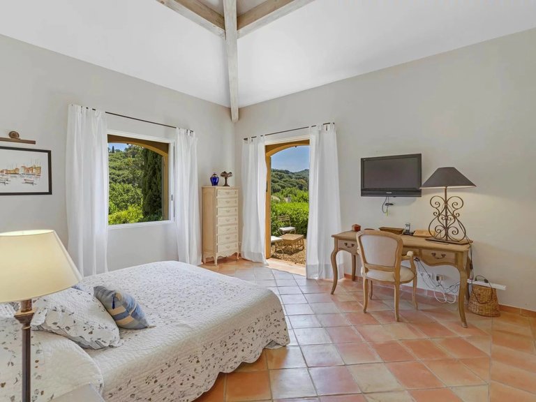 Villa for Sale in La Croix Valmer, St. Tropez, Grimaud Area 12
