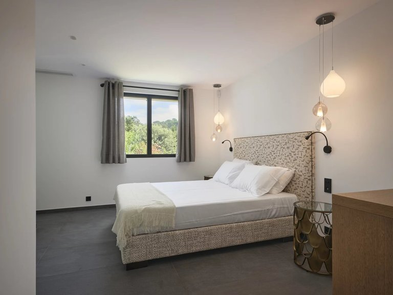 Villa for Sale in La Croix Valmer, St. Tropez, Grimaud Area 13