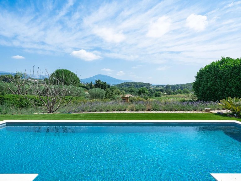 Villa for Sale in Plascassier, Mougins, Valbonne, Grasse Area 1