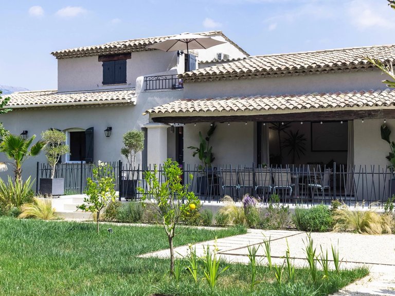 Villa for Sale in Plascassier, Mougins, Valbonne, Grasse Area 2