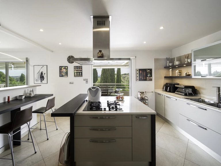 Villa for Sale in Mougins, Mougins, Valbonne, Grasse Area 7