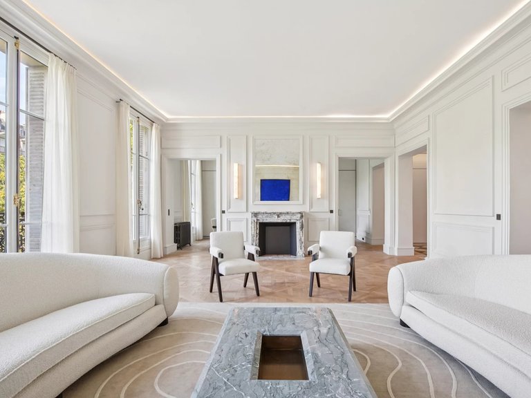 Apartment for Sale in 16th (trocadéro - Etoile - Passy), Golden Triangle - Trocadéro (8th - 16th) 6