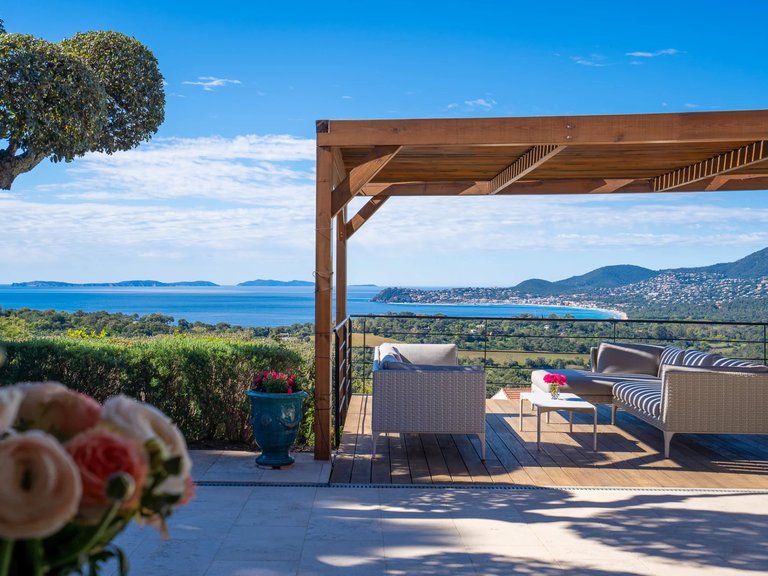 Villa for Sale in La Croix Valmer, St. Tropez, Grimaud Area 7