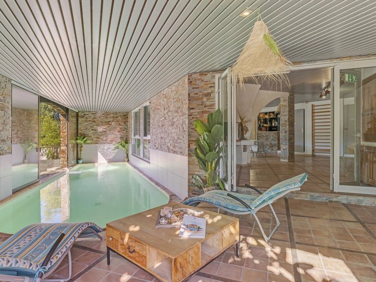 Villa for Sale in Hyeres, Provence Coast (cassis To Cavalaire) 8