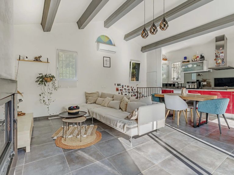 Villa for Sale in Hyeres, Provence Coast (cassis To Cavalaire) 11