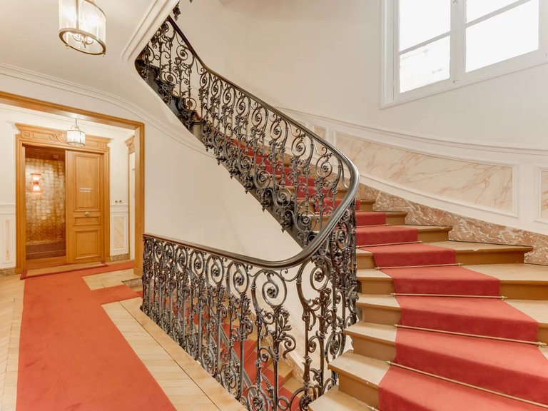 Apartment for Sale in 8th (golden Triangle - Parc Monceau), Golden Triangle - Trocadéro (8th - 16th) 13