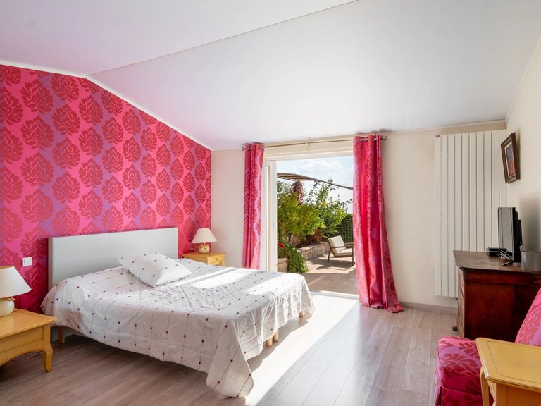 Villa for Sale in Cabris, Mougins, Valbonne, Grasse Area 14