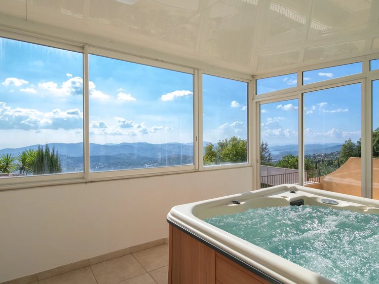 Villa for Sale in Cabris, Mougins, Valbonne, Grasse Area 17