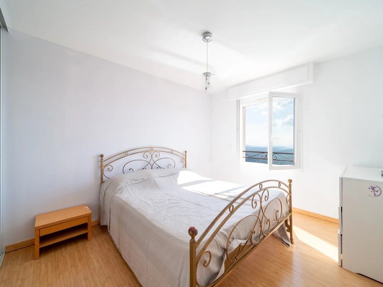 Villa for Sale in Cabris, Mougins, Valbonne, Grasse Area 20