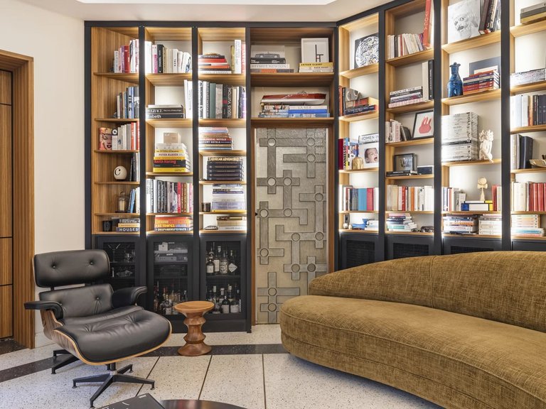 Apartment for Sale in 8th (golden Triangle - Parc Monceau), Golden Triangle - Trocadéro (8th - 16th) 7