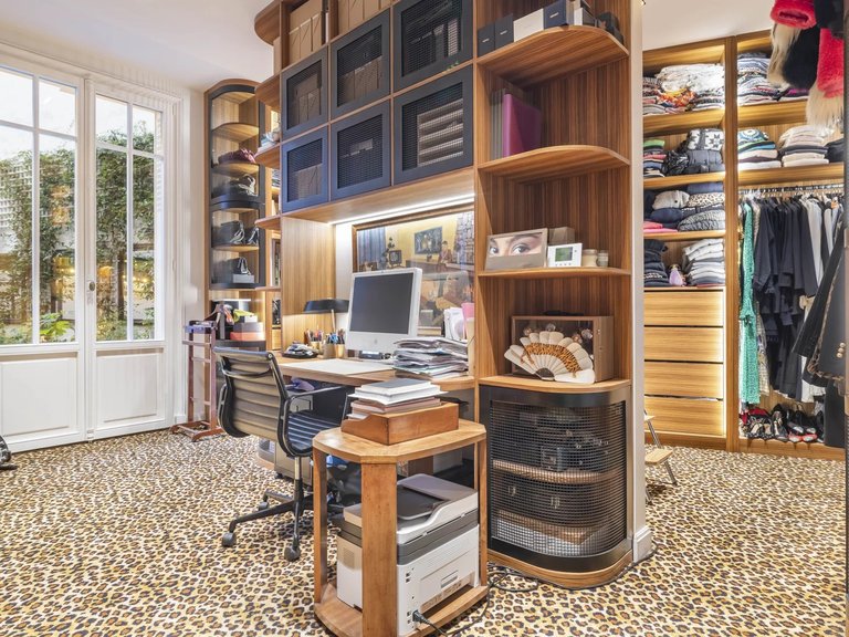 Apartment for Sale in 8th (golden Triangle - Parc Monceau), Golden Triangle - Trocadéro (8th - 16th) 10