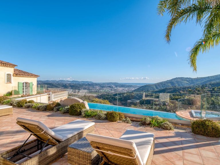 Villa for Sale in Pegomas, Mougins, Valbonne, Grasse Area 3