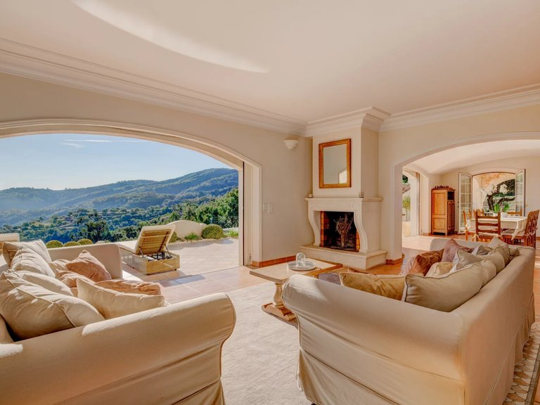 Villa for Sale in Pegomas, Mougins, Valbonne, Grasse Area 6
