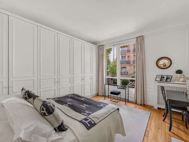 Apartment for Sale in 7th (invalides, Eiffel Tower, Orsay), Paris Left Bank (5th,6th & 7th ) 6