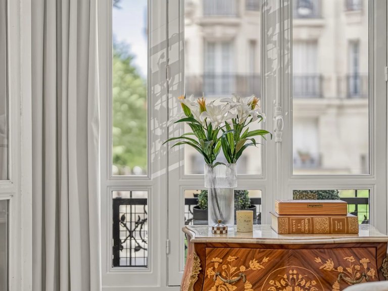 Apartment for Sale in 7th (invalides, Eiffel Tower, Orsay), Paris Left Bank (5th,6th & 7th ) 8