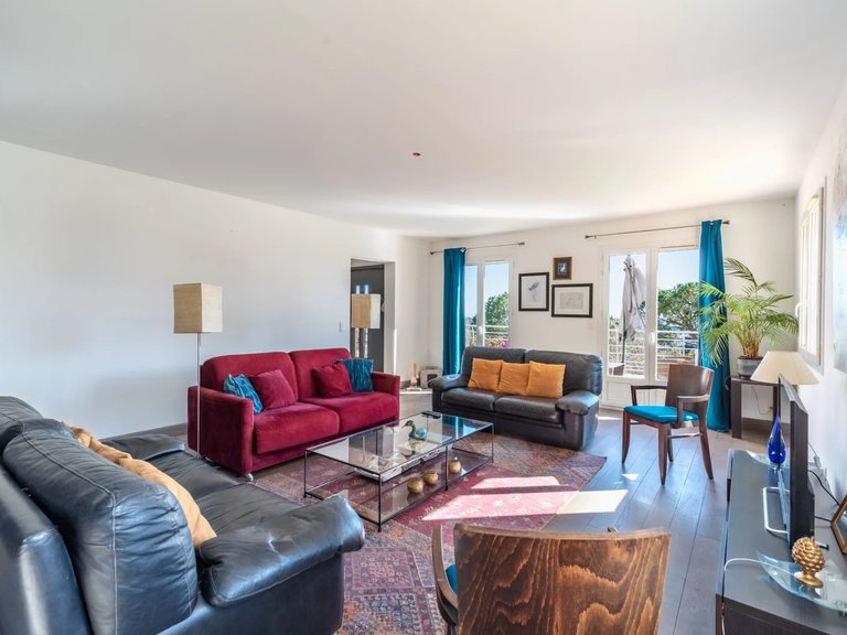 Villa for Sale in Vence, Vence, St. Paul Area 5