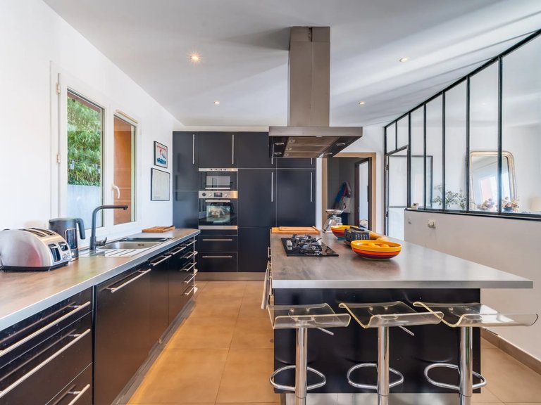 Villa for Sale in Vence, Vence, St. Paul Area 7