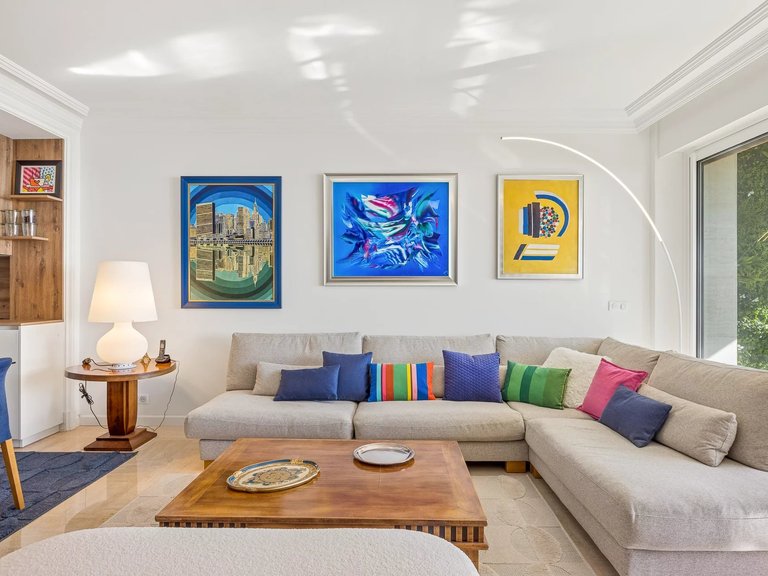 Apartment for Sale in Cannes, Cannes Area 4
