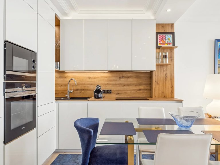 Apartment for Sale in Cannes, Cannes Area 5