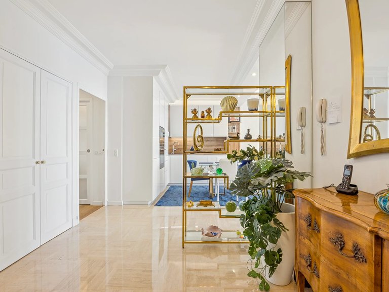 Apartment for Sale in Cannes, Cannes Area 7