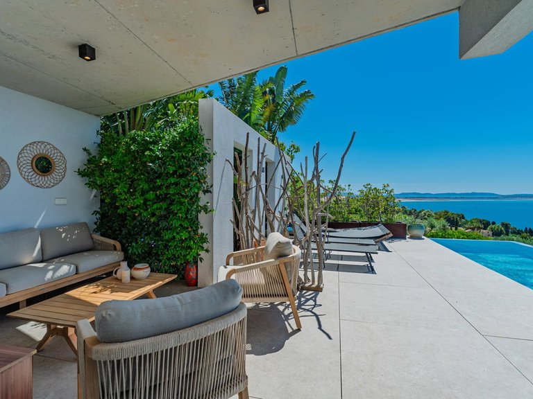 Villa for Sale in Carqueiranne, Provence Coast (cassis To Cavalaire) 7