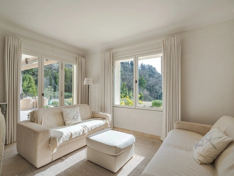 Villa for Sale in Vence, Vence, St. Paul Area 17