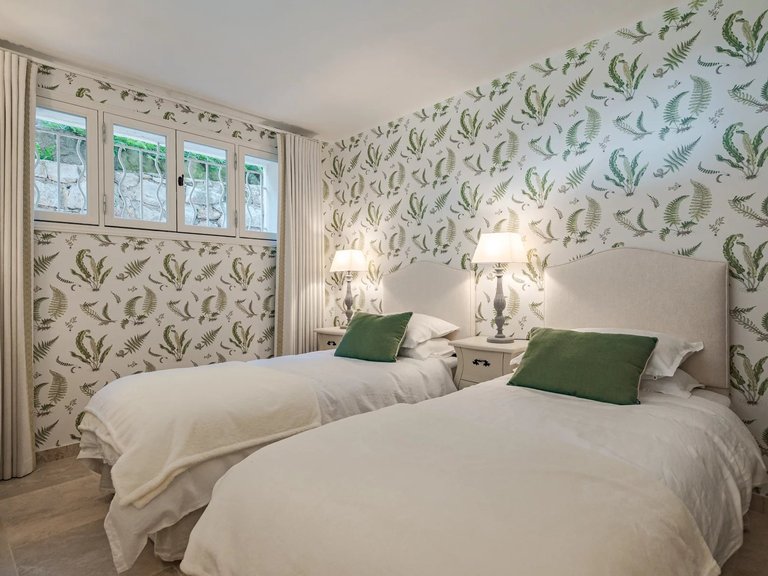 Villa for Sale in Vence, Vence, St. Paul Area 19