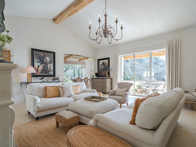 Villa for Sale in Vence, Vence, St. Paul Area 8