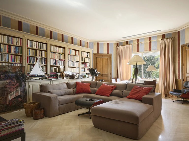 Villa for Sale in Cannes, Cannes Area 5