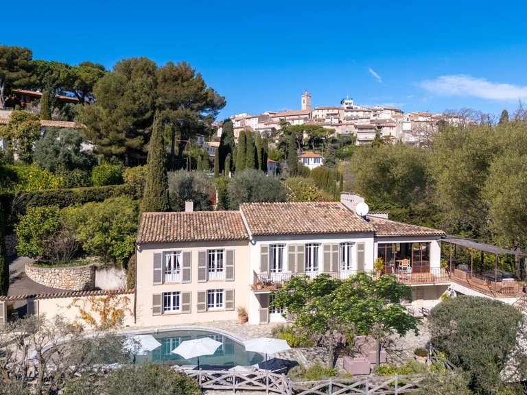 Villa for Sale in Mougins, Mougins, Valbonne, Grasse Area 1