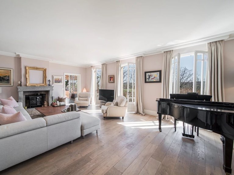 Villa for Sale in Mougins, Mougins, Valbonne, Grasse Area 7