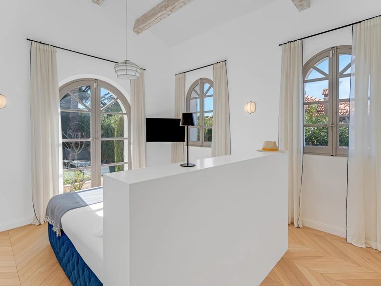Villa for Sale in Saint Tropez, St. Tropez, Grimaud Area 7