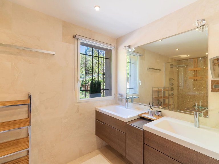 Villa for Sale in Mougins, Mougins, Valbonne, Grasse Area 11