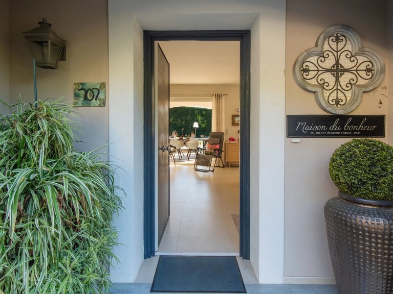 Villa for Sale in Mougins, Mougins, Valbonne, Grasse Area 18