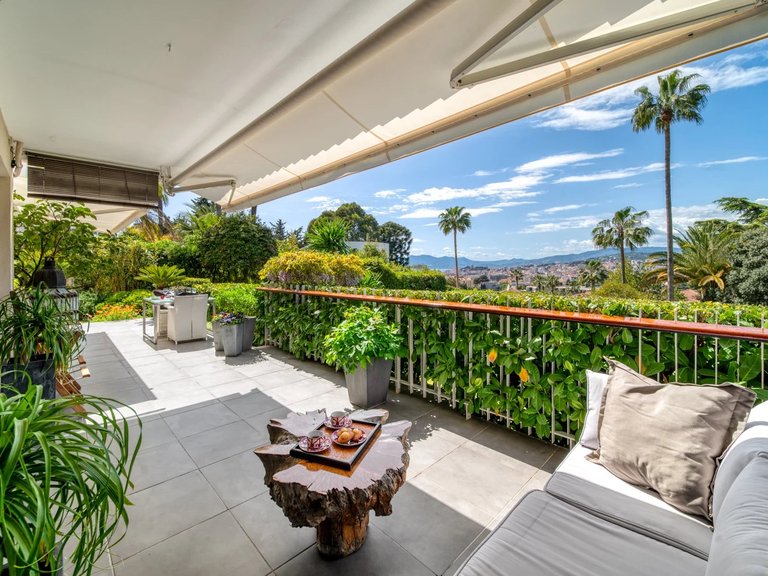 Apartment for Sale in Cannes, Cannes Area 2