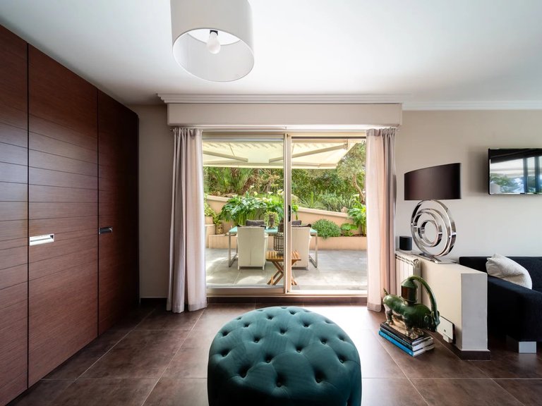 Apartment for Sale in Cannes, Cannes Area 11