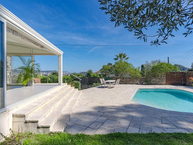 Villa for Sale in Mandelieu La Napoule, Cannes Area 3