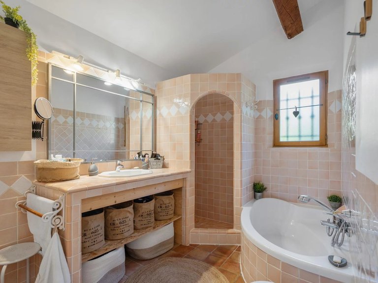 Villa for Sale in Tourrettes, Var Countryside (fayence, Lorgues, Cotignac) 16